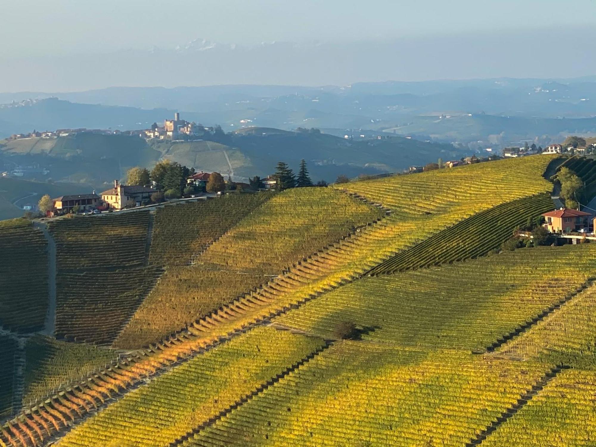 Just Langhe Casa Barolo Villa Novello Exterior photo